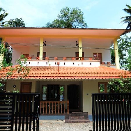 Munroe Vision Panakkattu Homestay Mundrothuruth Екстериор снимка